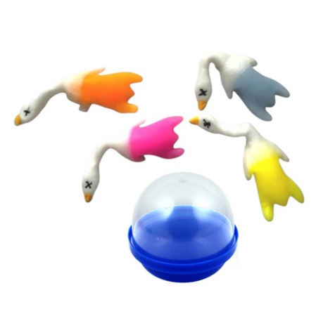 Игрушки в капсулах 45 мм Гуси-лебеди 100 шт/уп