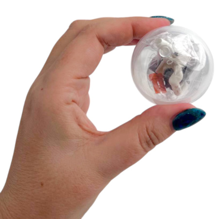 Игрушки в капсулах 48 мм Человечки-строители, 100 шт/уп